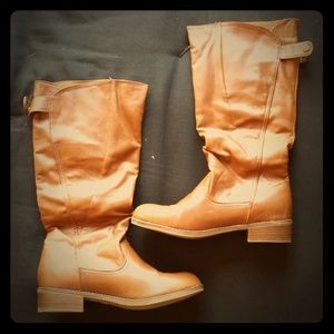 Mossimo brown boots